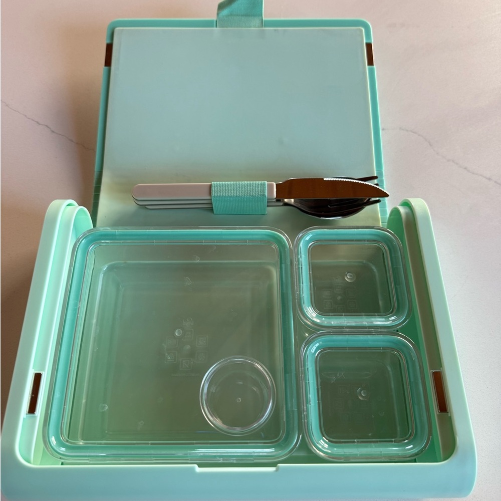 Aqua bento Prepd Lunch Box with Utensils + extra containers AND insulated sleeve